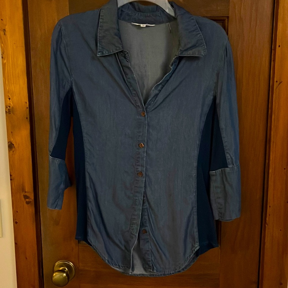 Chambray button up by Ci Sono